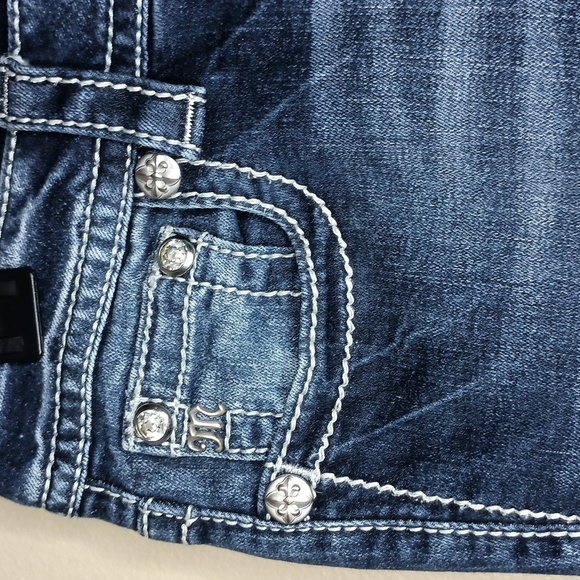 Miss Me Mid Rise Easy Boot Jeans - Picture 5 of 7